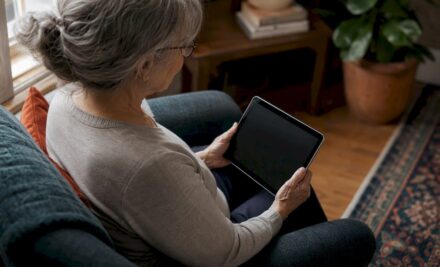 How to Set Up Telehealth for an Elderly Parent